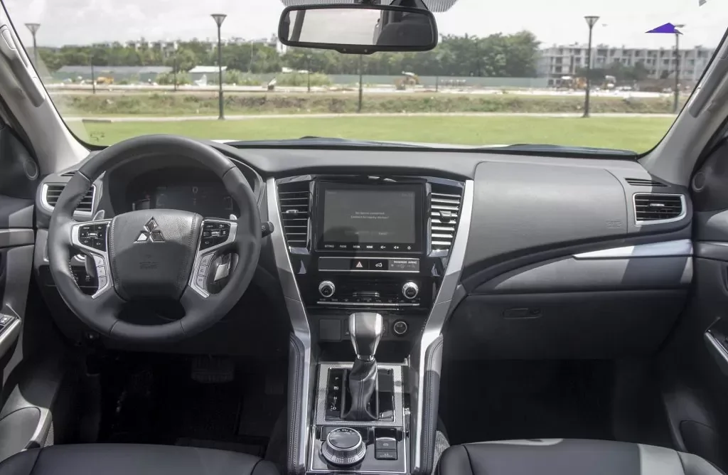 Pajero Sport - Mitsubishi Moveo Bình Định