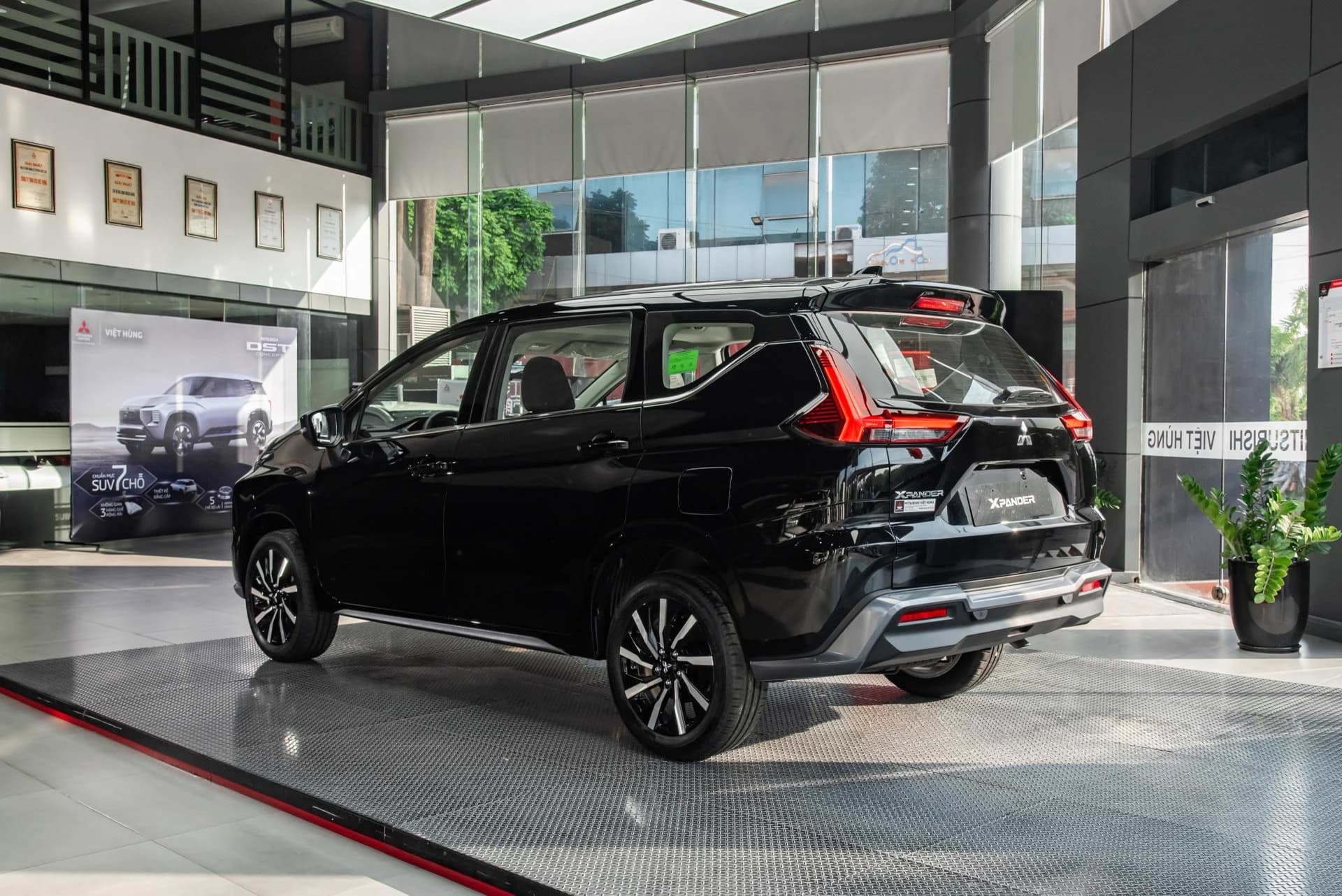 Xpander - Mitsubishi Moveo Bình Định